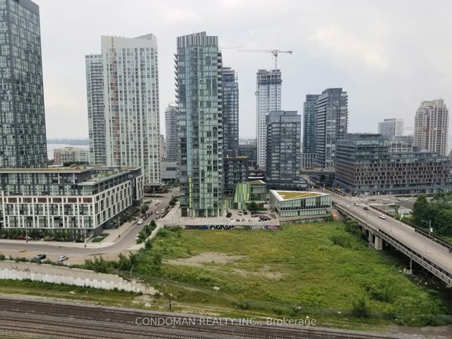 1407E - 576 Front St W