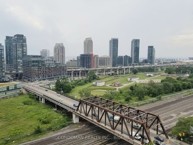 1407E - 576 Front St W