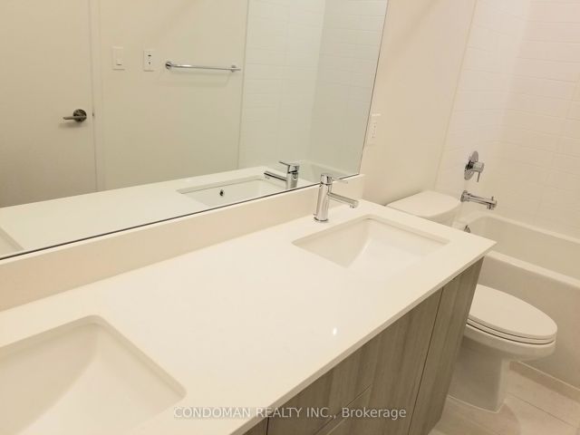 1407E - 576 Front St W
