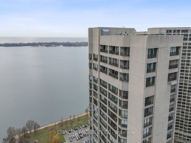 3510 - 33 Harbour Sq