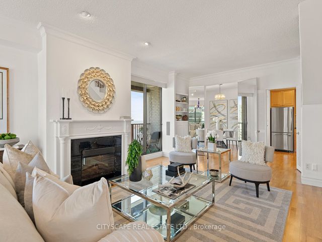 3510 - 33 Harbour Sq