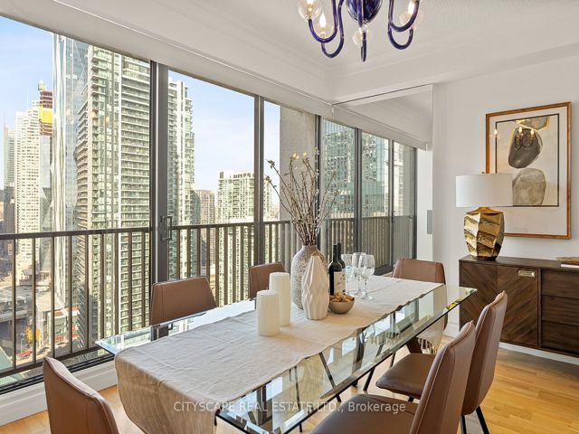 3510 - 33 Harbour Sq