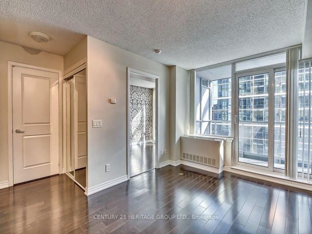 1211 - 4978 Yonge St