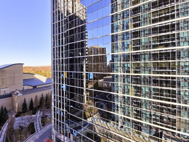 1211 - 4978 Yonge St