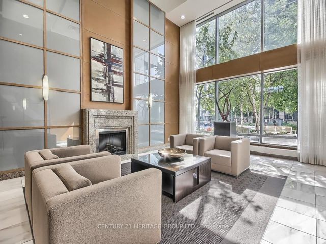 1211 - 4978 Yonge St
