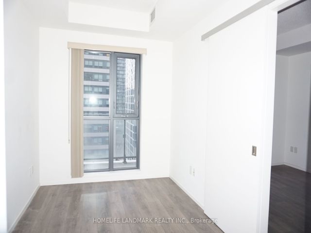 1402 - 159 Dundas St E