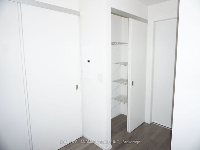 1402 - 159 Dundas St E