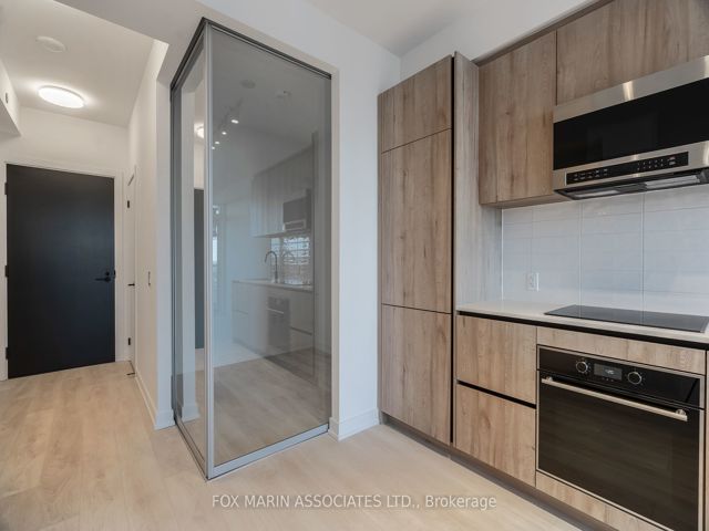 1808 - 117 Broadway Ave