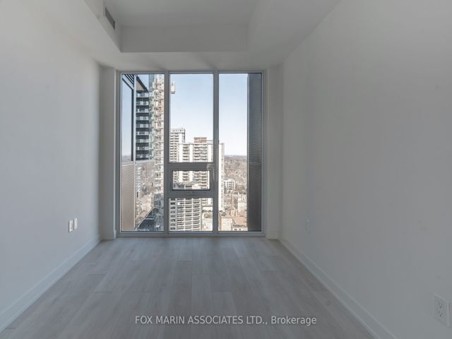 1808 - 117 Broadway Ave