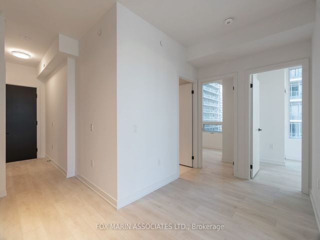 1804 - 117 Broadway Ave