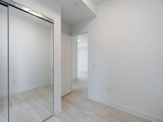 1804 - 117 Broadway Ave