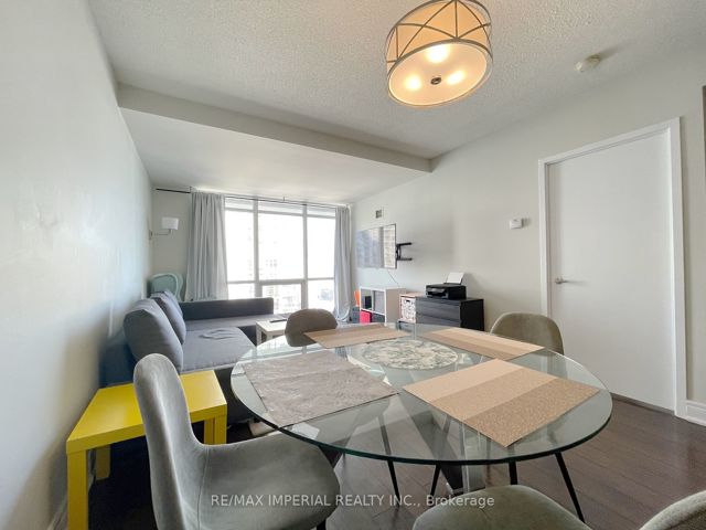 2808 - 11 Brunel Crt
