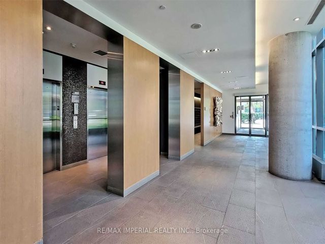2808 - 11 Brunel Crt