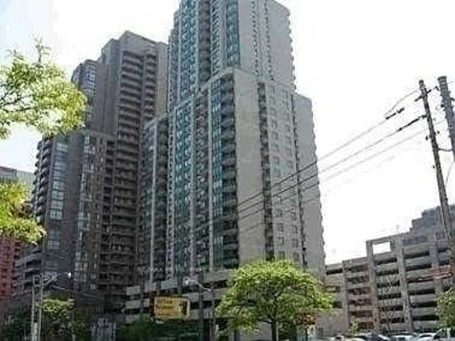 2802 - 750 Bay St