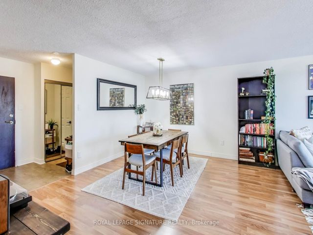 2107 - 33 Elmhurst Ave