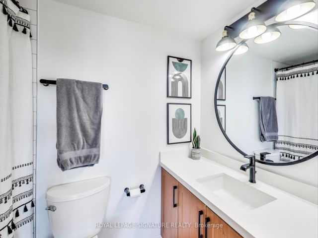 2107 - 33 Elmhurst Ave