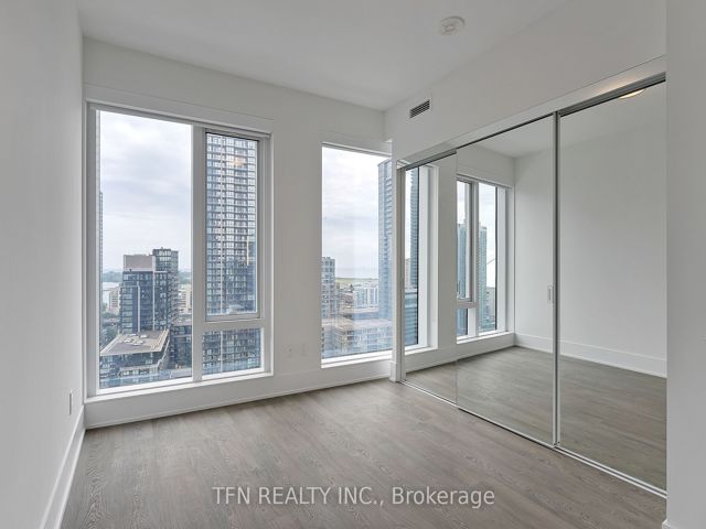 1412 - 470 Front St W