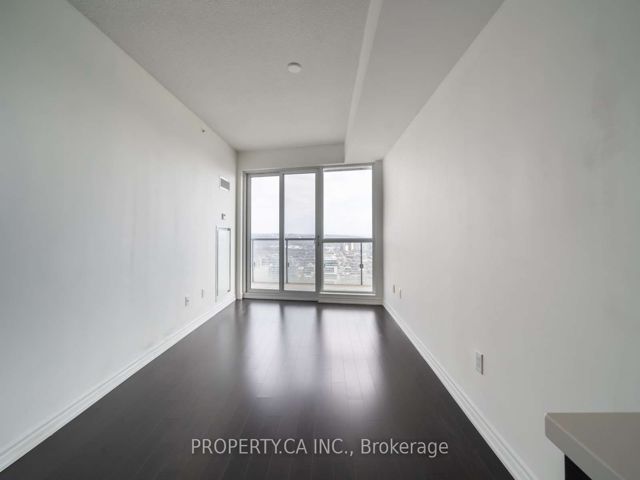 4403 - 386 Yonge St