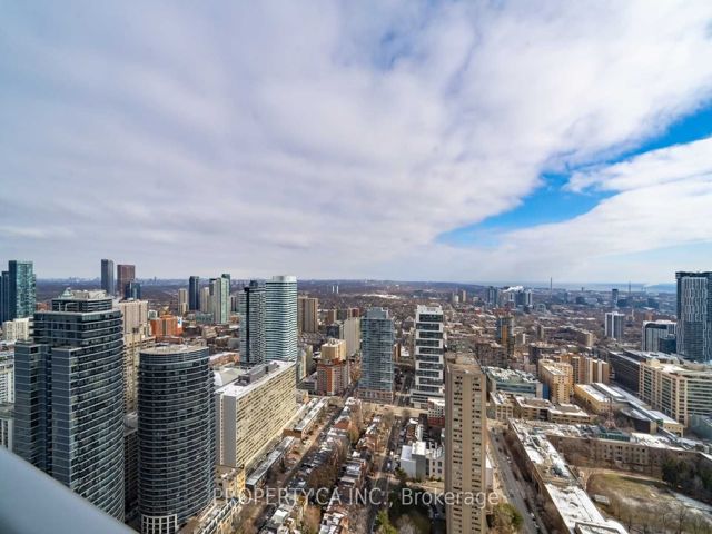 4403 - 386 Yonge St