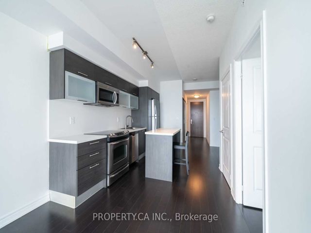 4403 - 386 Yonge St