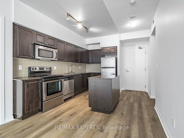379 - 209 Fort York Blvd