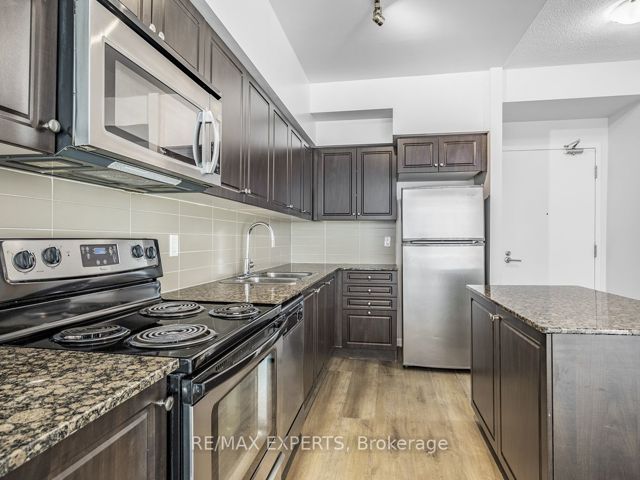 379 - 209 Fort York Blvd