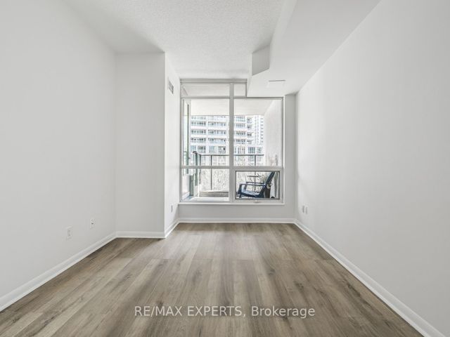379 - 209 Fort York Blvd