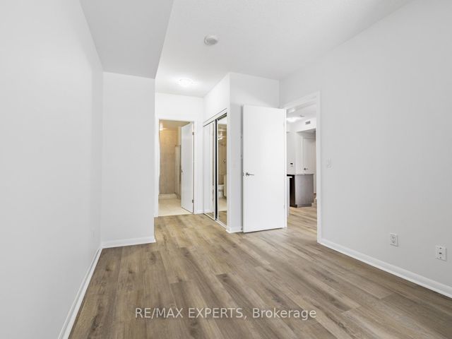 379 - 209 Fort York Blvd
