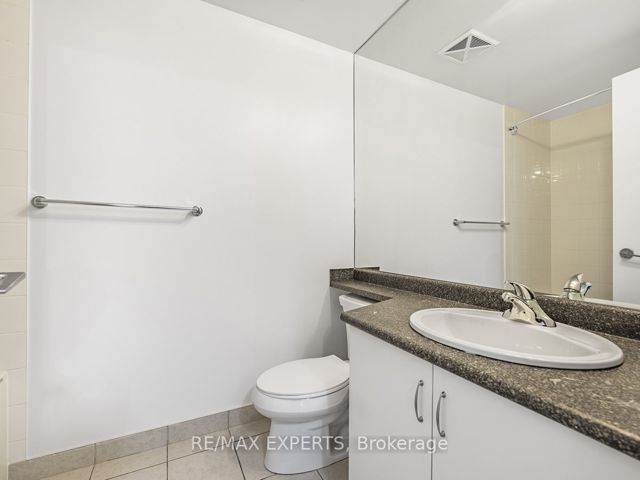 379 - 209 Fort York Blvd