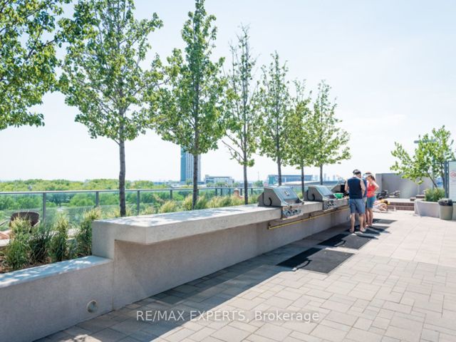 379 - 209 Fort York Blvd