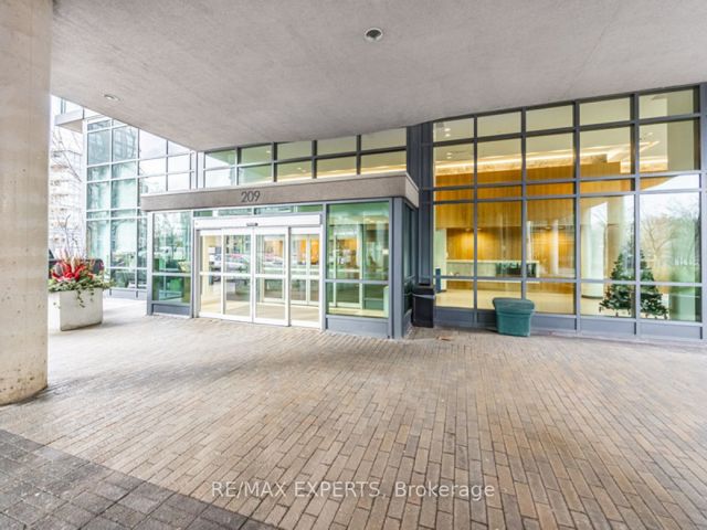379 - 209 Fort York Blvd