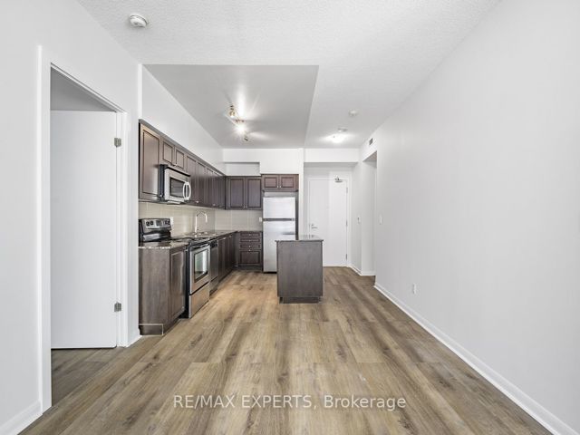 379 - 209 Fort York Blvd