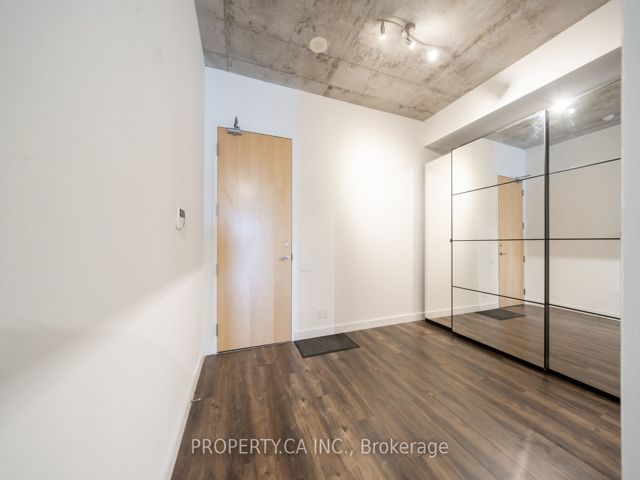 407 - 33 Mill St