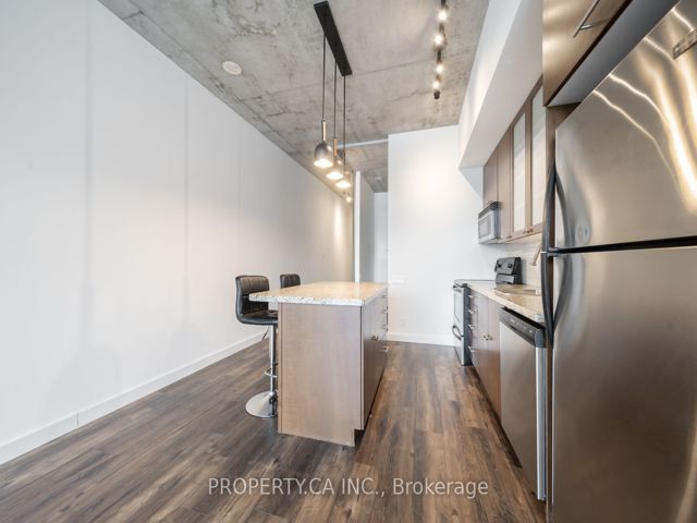 407 - 33 Mill St