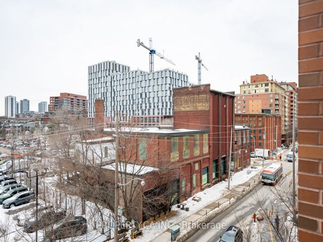 407 - 33 Mill St
