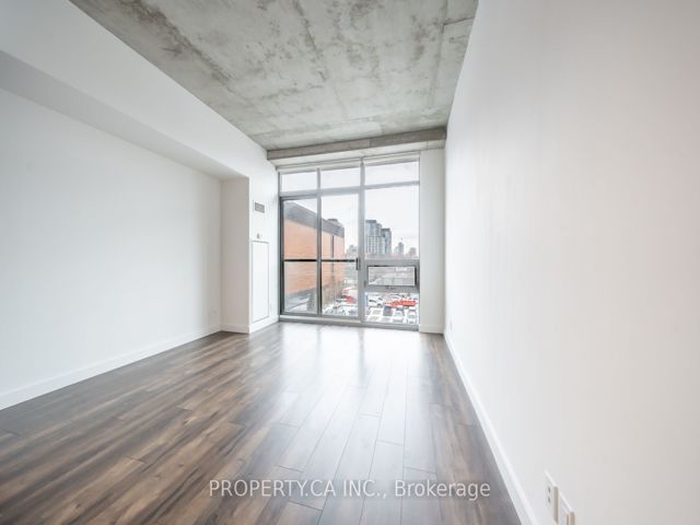 407 - 33 Mill St