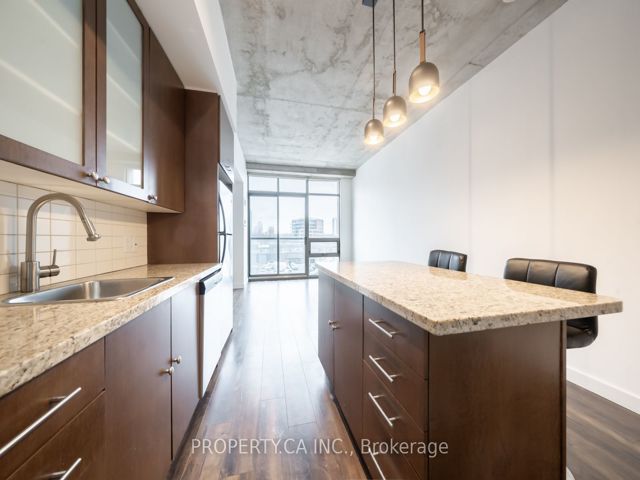 407 - 33 Mill St