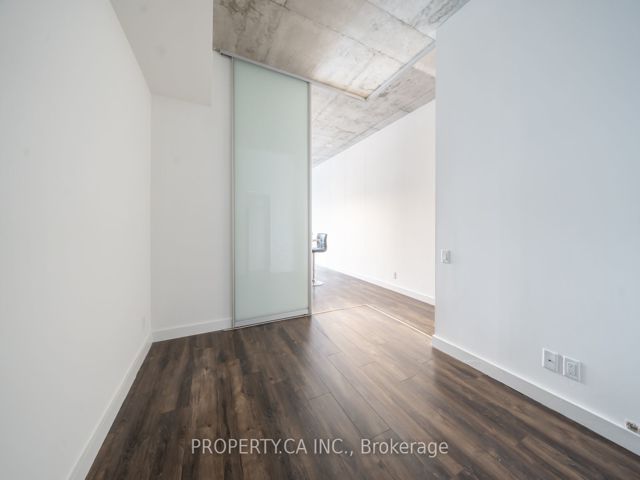 407 - 33 Mill St