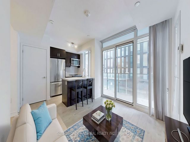 711 - 50 Wellesley St E