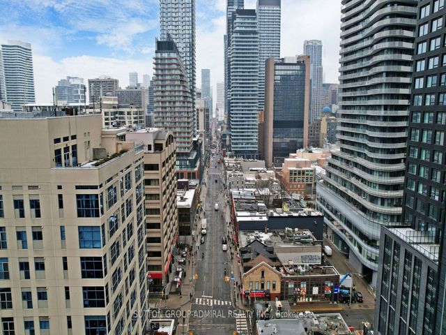 711 - 50 Wellesley St E