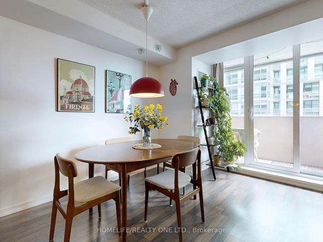 510 - 20 Joe Shuster Way