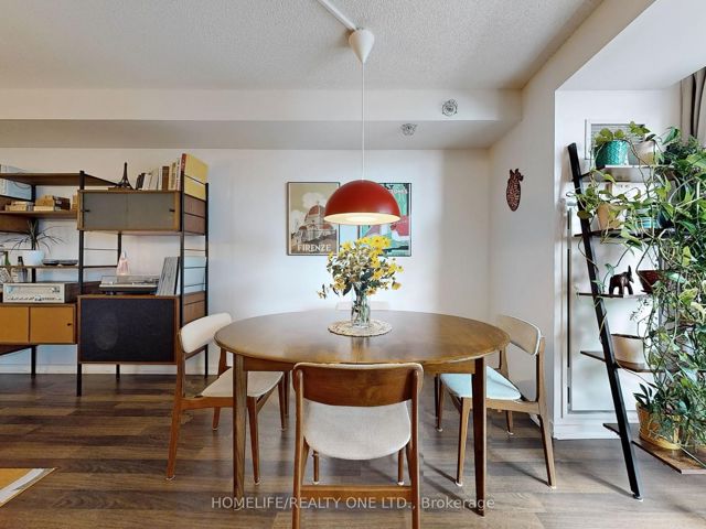510 - 20 Joe Shuster Way