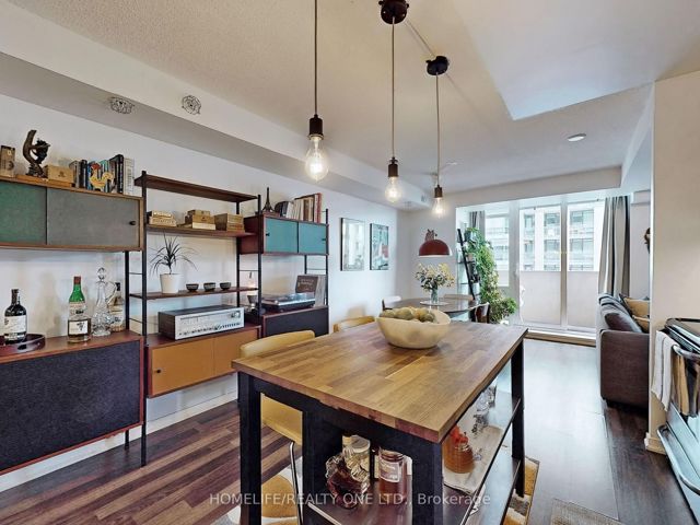 510 - 20 Joe Shuster Way