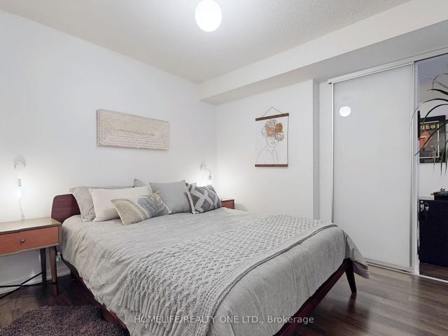510 - 20 Joe Shuster Way
