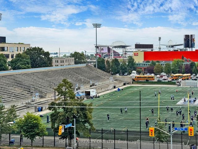 510 - 20 Joe Shuster Way