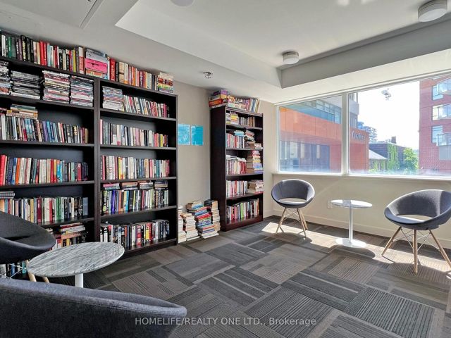 510 - 20 Joe Shuster Way