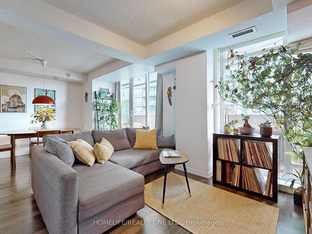 510 - 20 Joe Shuster Way
