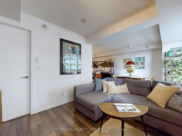 510 - 20 Joe Shuster Way