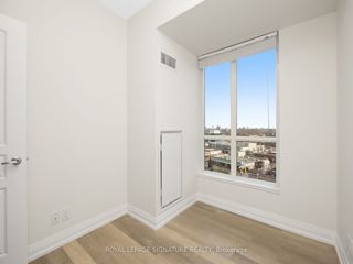 1004 - 85 The Donway  W