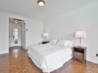 601 - 20 Avoca Ave
